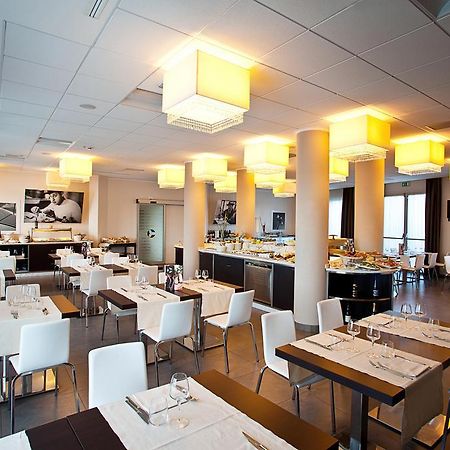 Hotel Fiera Rimini Zewnętrze zdjęcie
