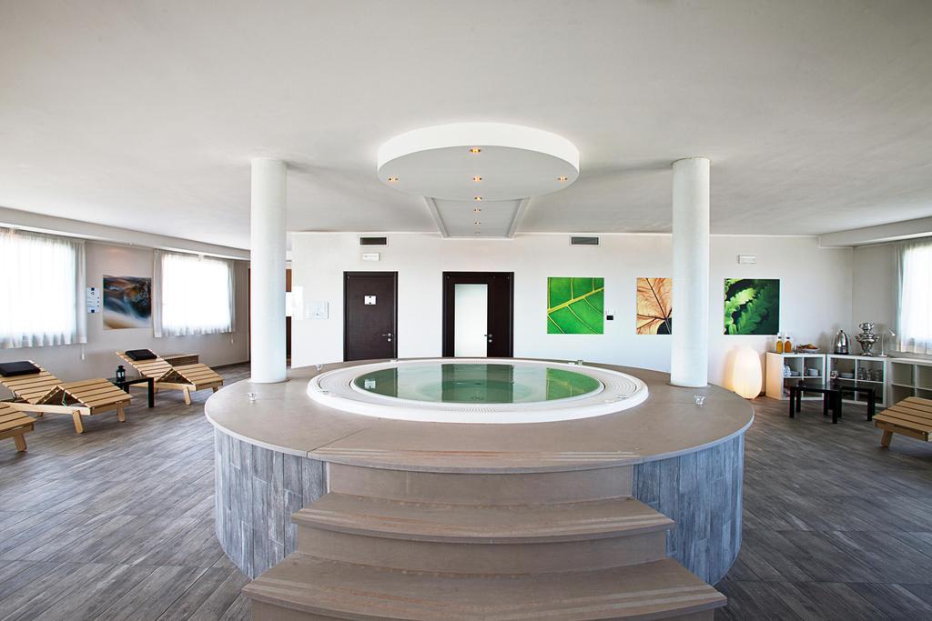 Hotel Fiera Rimini Zewnętrze zdjęcie